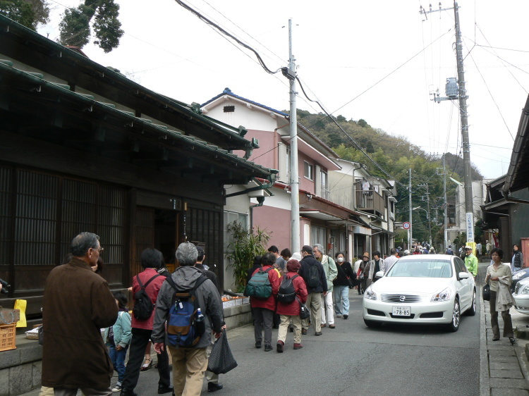 2007/3/31【神奈川県小田原花見】幽邃の長興山しだれ桜と玉宝寺五百羅漢【春日局の小田原墓】_b0116271_20365038.jpg