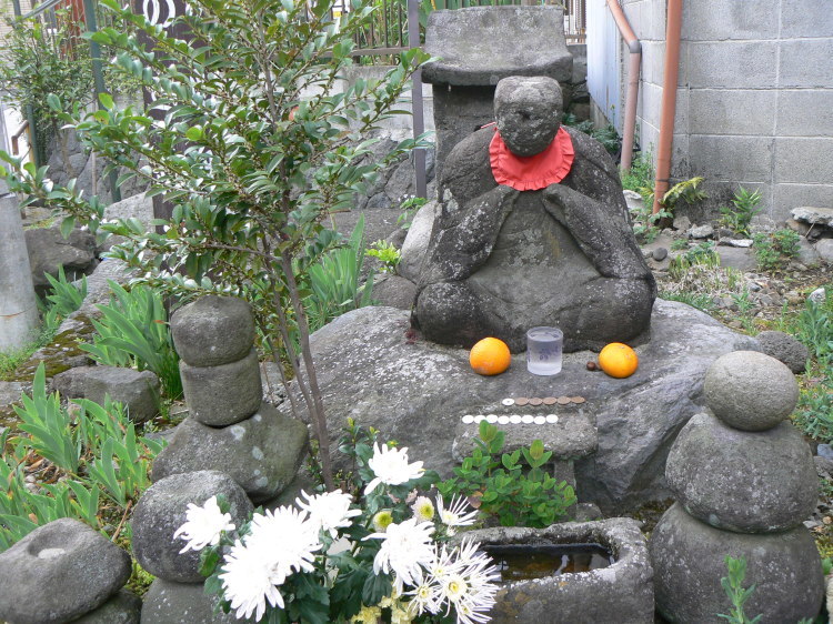 2007/3/31【神奈川県小田原花見】幽邃の長興山しだれ桜と玉宝寺五百羅漢【春日局の小田原墓】_b0116271_21390848.jpg