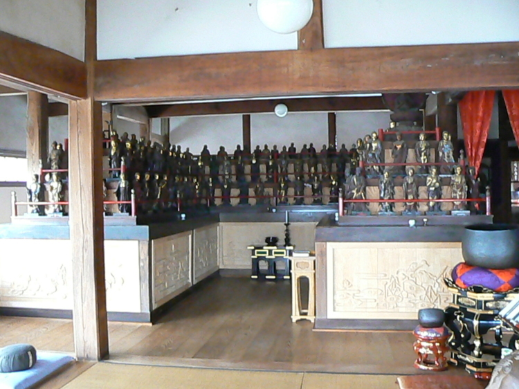 2007/3/31【神奈川県小田原花見】幽邃の長興山しだれ桜と玉宝寺五百羅漢【春日局の小田原墓】_b0116271_21532481.jpg