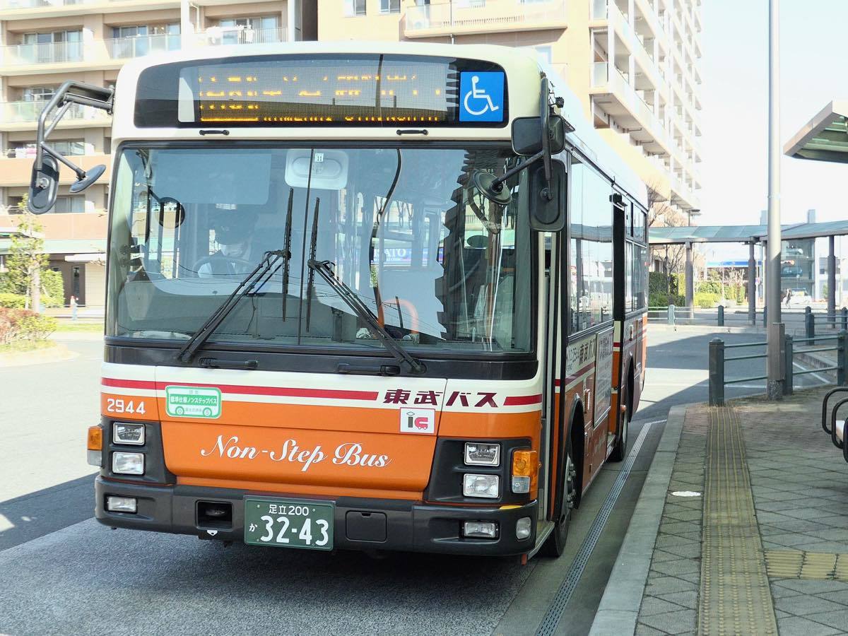 土休日に1往復〜東武バス有51系統 : 黄色い電車に乗せて…