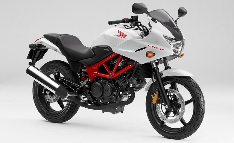 貴重な一台のVTR250F!ですやん!_f0056935_18564584.jpg