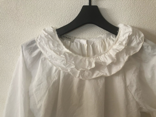 BONJIA フリルブラウス販売です♡_e0357389_15025625.jpg