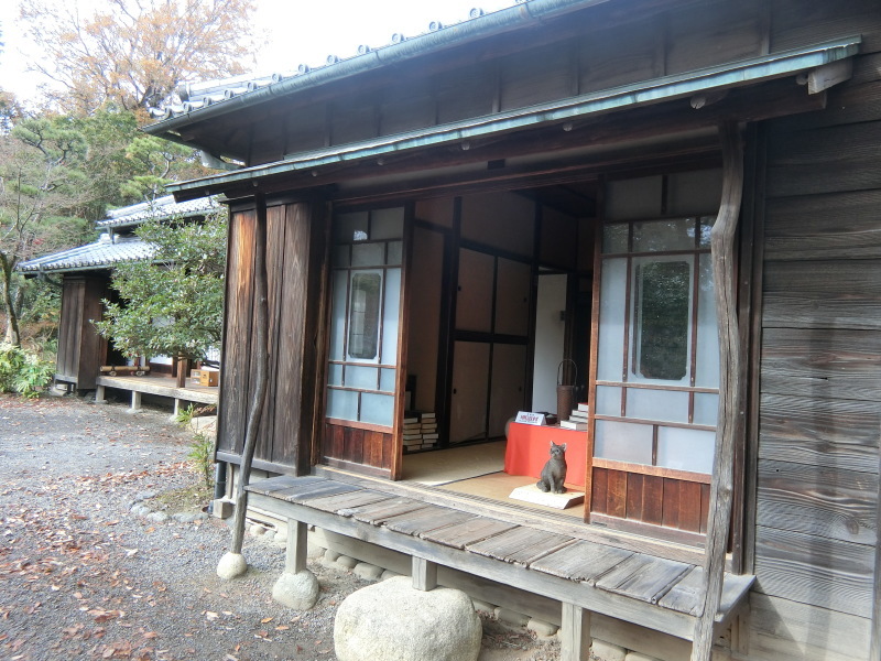 夏目漱石が 吾輩は猫である を書いた家 緑区周辺そぞろ歩き 夏目漱石が 吾輩は猫である を書いた家 緑区周辺そぞろ歩き