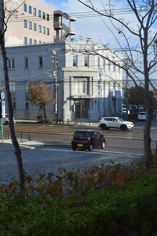 函館市末広町の旧函館貯蓄銀行本店(函館の建築再見2021)_f0142606_10234254.jpg
