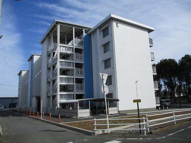 東側から西側、そして駅南口に向かい整備が進む新富士駅南地区土地区画整理事業」区域をウォーキング_f0141310_08234105.jpg