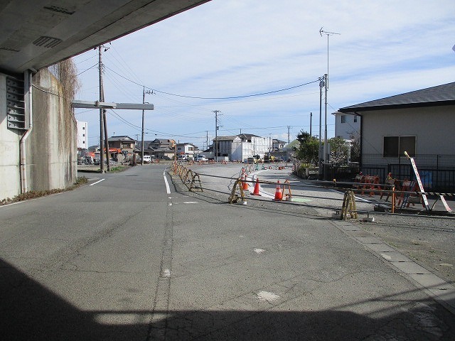 東側から西側、そして駅南口に向かい整備が進む新富士駅南地区土地区画整理事業」区域をウォーキング_f0141310_08245516.jpg