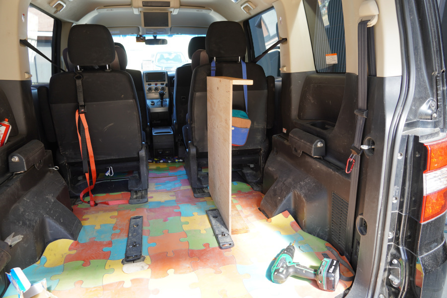 デリカD5に棚を。 : ああ、たちごけ人生