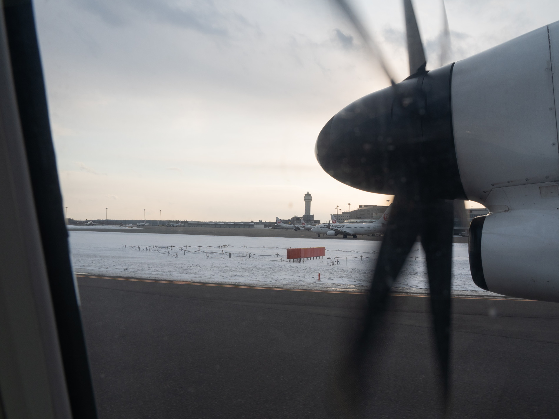 空から中札内村を眺めながら・・釧路から飛行機で札幌へ_f0276498_23371632.jpg