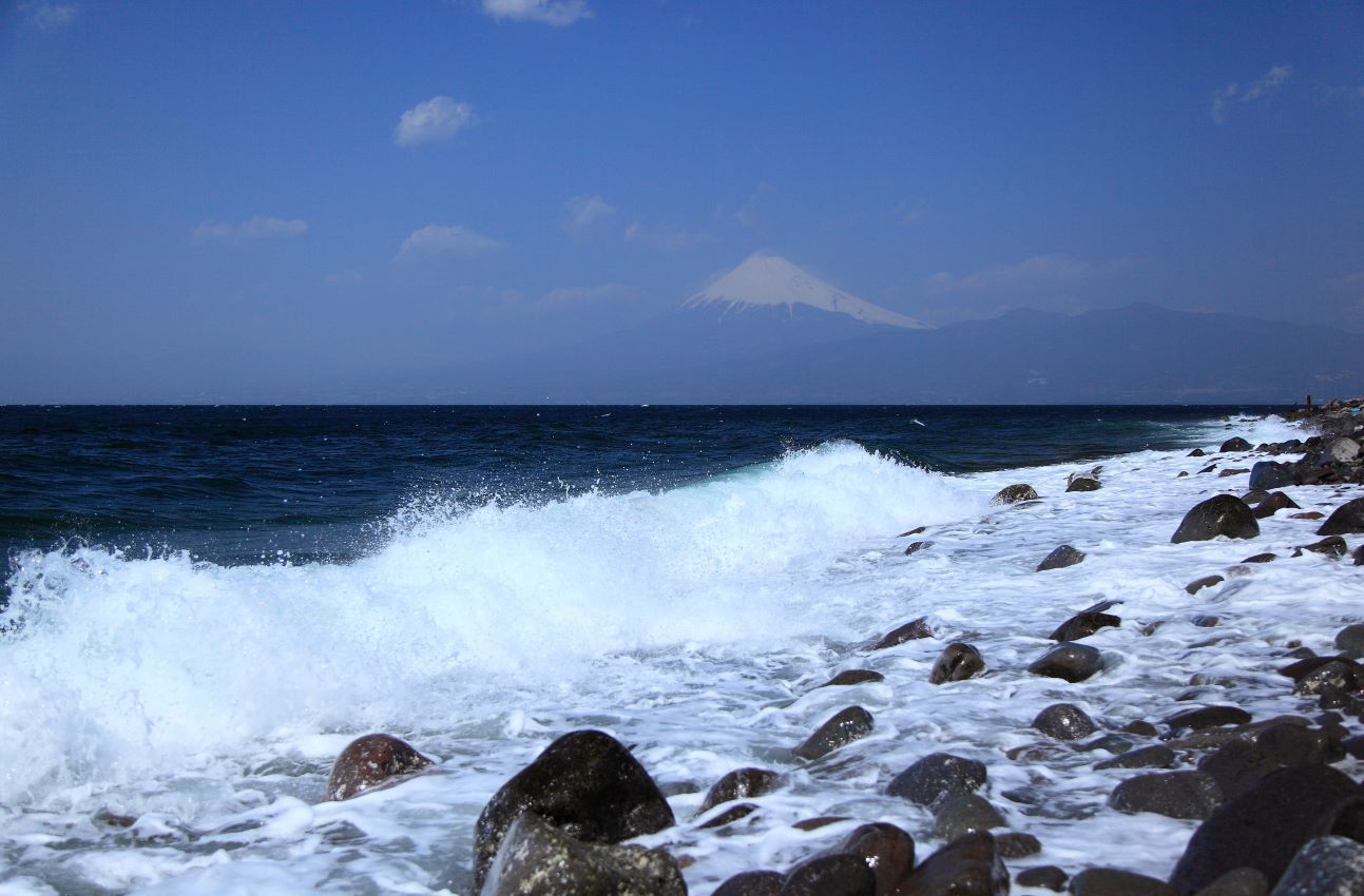 春の海 ひねもすのたりのたりかな 季節の風 春の海 ひねもすのたりのたりかな 季節の風