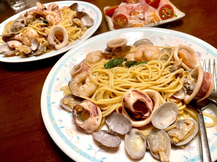 今日はオレ作のペスカトーレ♪_c0212604_18574473.jpeg