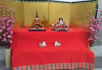 もうすぐ雛祭り(岡)_f0354314_21491088.jpg