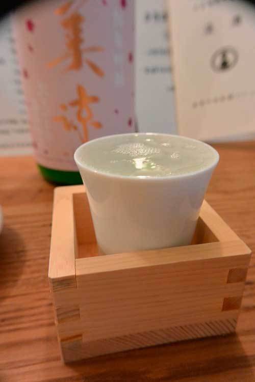 【(長野グルメ)松本市「深酒」・・・松本城近くにある日本酒専門居酒屋!!】_a0005436_13004275.jpg