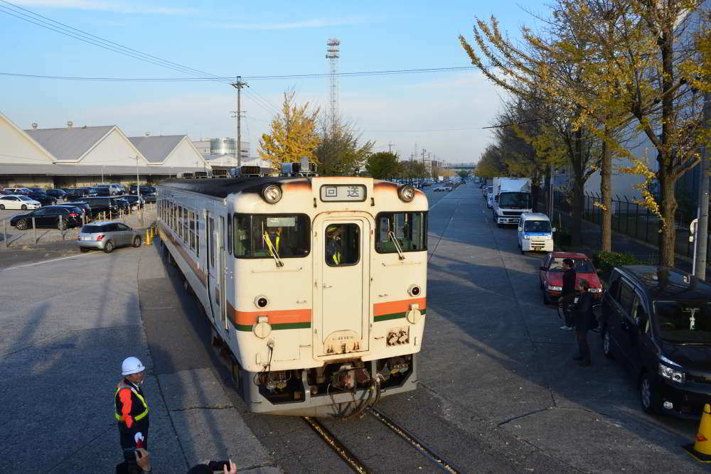 キハ40系の廃車回送2_c0356757_19071109.jpg