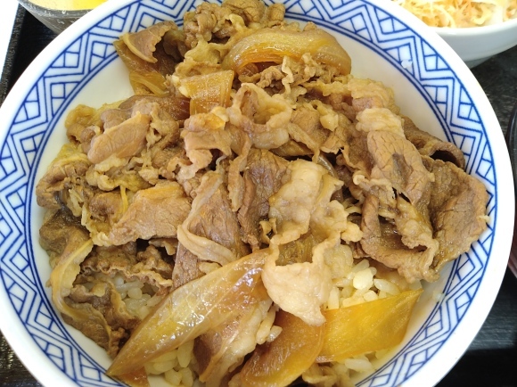 2/28 吉野家 牛丼並汁だくAセット、玉子_b0042308_06502839.jpg