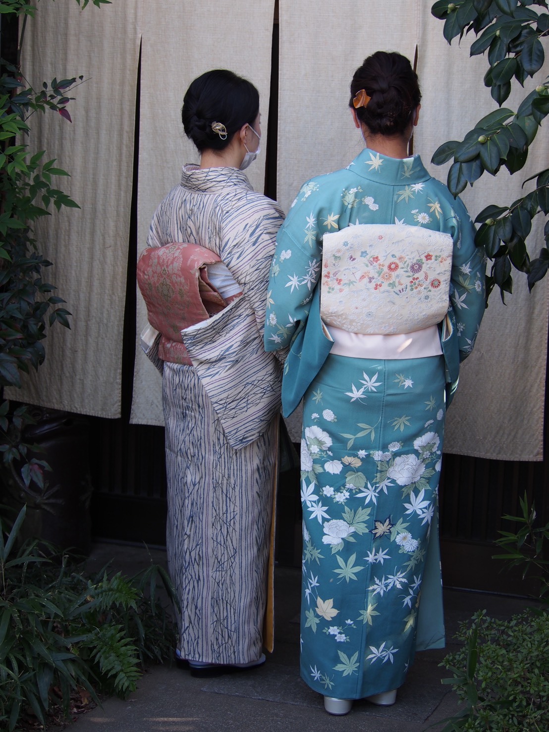 後ろ姿も素敵です 京都嵐山 着物レンタル 遊月 徒然日記 後ろ姿も素敵です 京都嵐山 着物レンタル 遊月 徒然日記