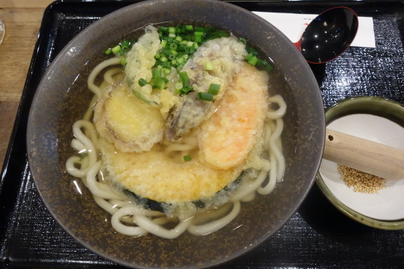 山下本気うどんさんで夕飯_e0230011_17280777.jpg