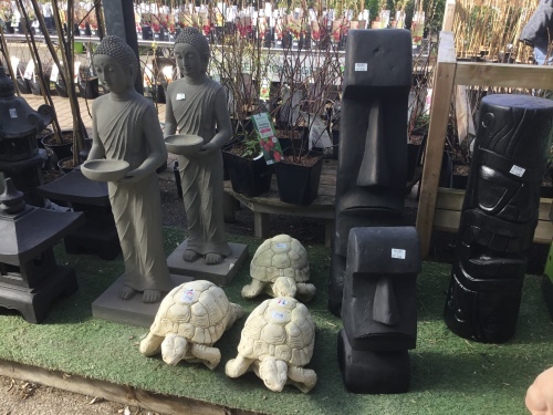 園芸センターの仏像_c0175451_00110226.jpeg