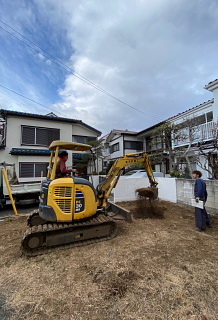 基礎工事スタート_c0039501_12210436.jpg