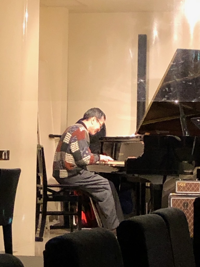3/3 H.Miyashita Trioライブ@逆瀬川GK_b0155417_13581528.jpg