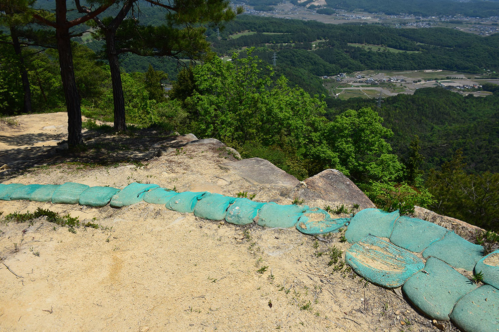 桃太郎伝説の地、鬼ノ城跡を歩く。 その4 <南門・第3水門>_e0158128_19223901.jpg