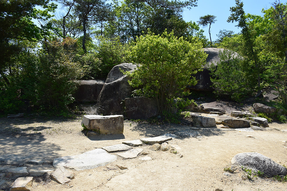 桃太郎伝説の地、鬼ノ城跡を歩く。 その4 <南門・第3水門>_e0158128_19435086.jpg