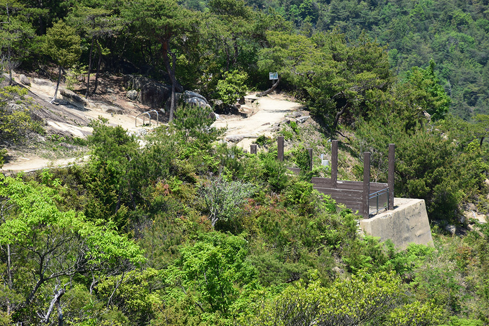 桃太郎伝説の地、鬼ノ城跡を歩く。 その4 <南門・第3水門>_e0158128_19490784.jpg