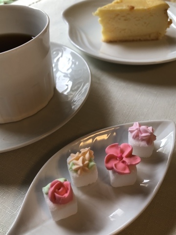 お花の角砂糖_a0214059_20591311.jpeg