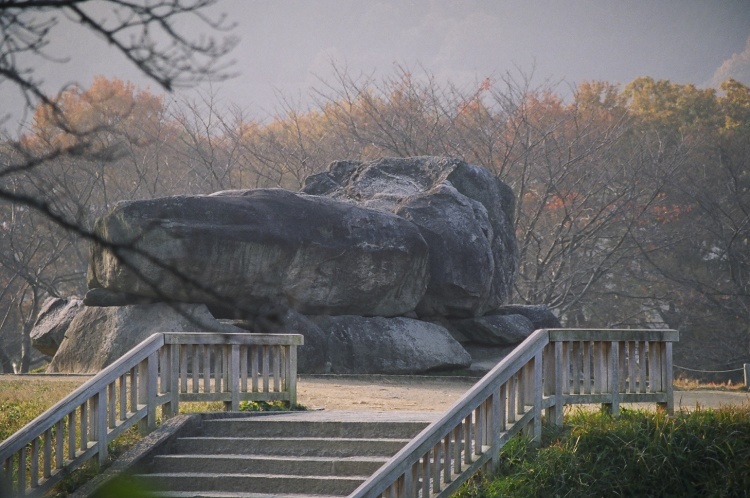 2005/11【奈良京都】紅葉だけをひたすら愛でる三日間の旅【酒船石遺構見に行く】１-2日目奈良（飛鳥）_b0116271_23584294.jpg