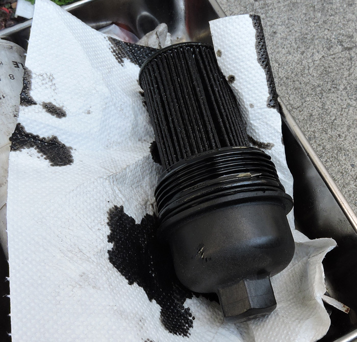 BMW 320dの燃料フィルター・エンジンオイルフィルターの交換 : ぷんと