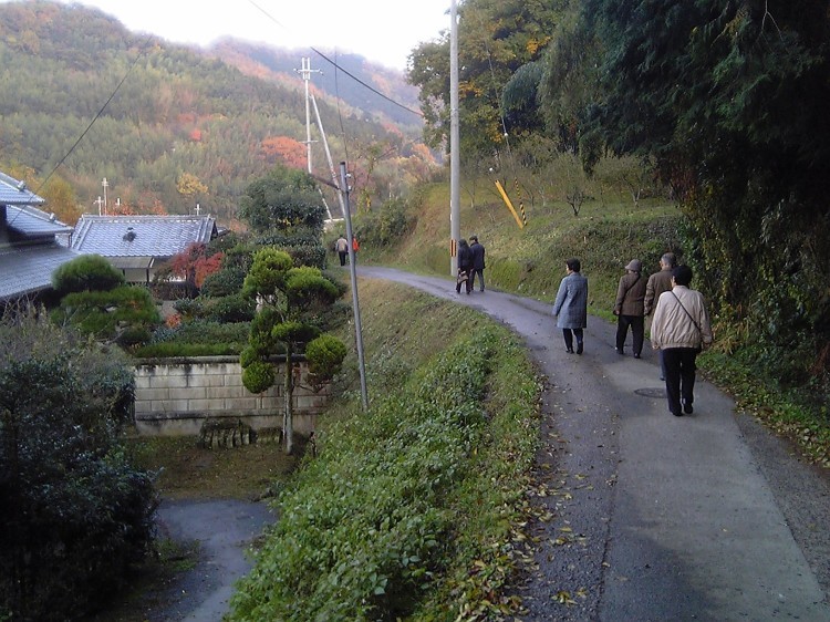 2005/11【奈良京都】紅葉だけをひたすら愛でる三日間の旅【酒船石遺構見に行く】１-2日目奈良（飛鳥）_b0116271_23551136.jpg