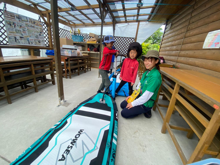 春のあおぞら学童クラブ〔3/6〕今年最初の海遊びは、SUPに乗って青い海にこぎ出そう〜!足湯に焚き火にあったまるイベントも!_d0363878_20483879.jpg