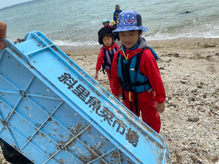 春のあおぞら学童クラブ〔3/6〕今年最初の海遊びは、SUPに乗って青い海にこぎ出そう〜!足湯に焚き火にあったまるイベントも!_d0363878_20515975.jpg