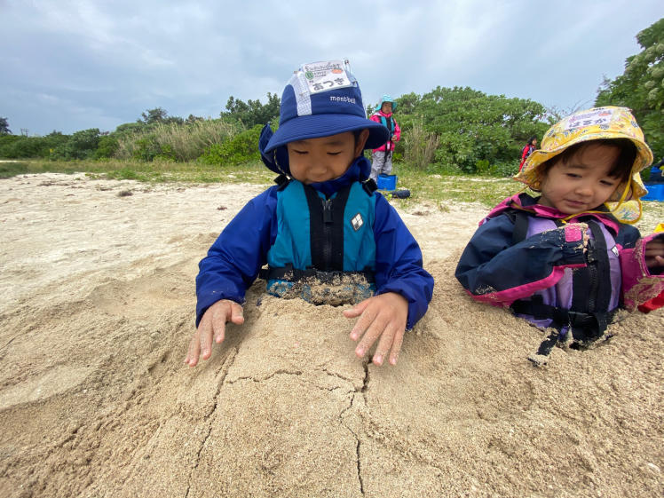春のあおぞら学童クラブ〔3/6〕今年最初の海遊びは、SUPに乗って青い海にこぎ出そう〜!足湯に焚き火にあったまるイベントも!_d0363878_20523746.jpg