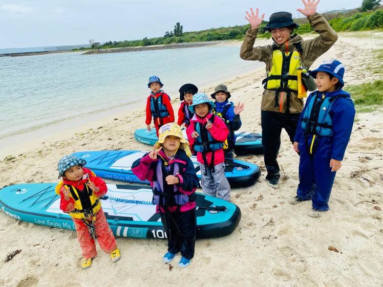 春のあおぞら学童クラブ〔3/6〕今年最初の海遊びは、SUPに乗って青い海にこぎ出そう〜!足湯に焚き火にあったまるイベントも!_d0363878_20542856.jpg