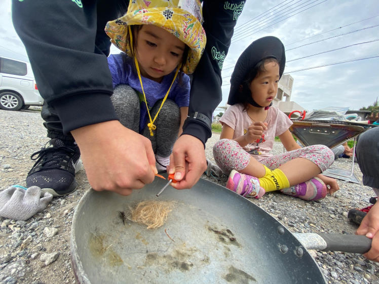 春のあおぞら学童クラブ〔3/6〕今年最初の海遊びは、SUPに乗って青い海にこぎ出そう〜!足湯に焚き火にあったまるイベントも!_d0363878_20563217.jpg