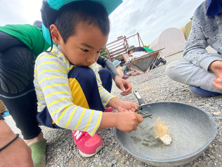 春のあおぞら学童クラブ〔3/6〕今年最初の海遊びは、SUPに乗って青い海にこぎ出そう〜!足湯に焚き火にあったまるイベントも!_d0363878_20563987.jpg