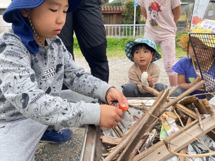 春のあおぞら学童クラブ〔3/6〕今年最初の海遊びは、SUPに乗って青い海にこぎ出そう〜!足湯に焚き火にあったまるイベントも!_d0363878_20564214.jpg