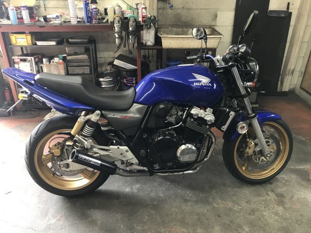 CB400SF　リアフレームループ加工＆シート取り付け_a0164918_16061070.jpg