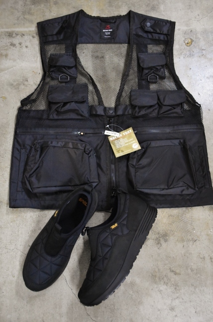 今こそ・・・笑 ROTHCO RECON VEST ★★_d0152280_20223178.jpg
