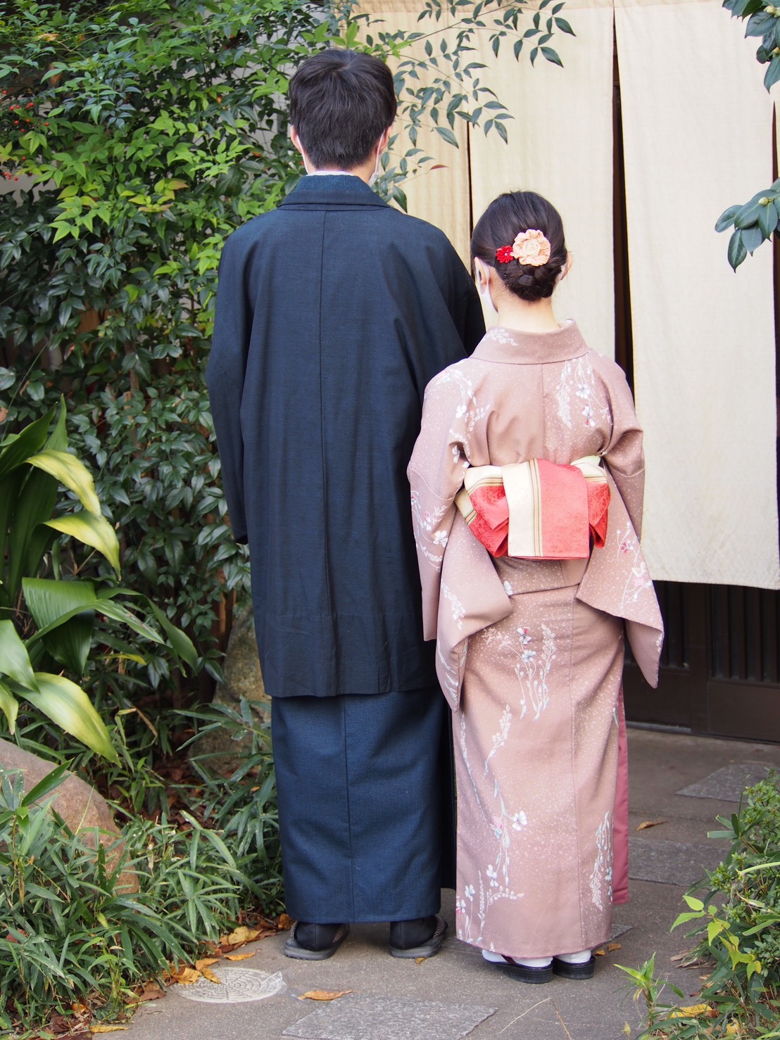 和服後ろ姿画像 