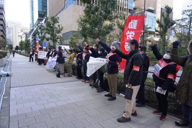 3月3日昼、JR西日本本社前行動を闘った_d0155415_16051545.jpg