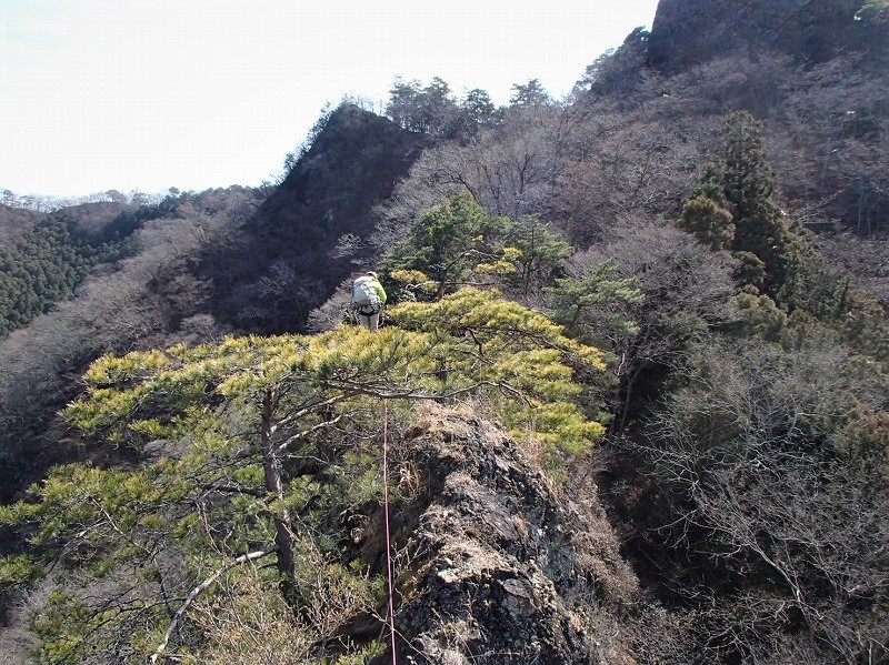 下仁田町　早春の西上州は藤山から岩山へのシビれるナイフリッジではじまった　　　　　Mount Fuji in Shimonita, Gunma_f0308721_21454757.jpg