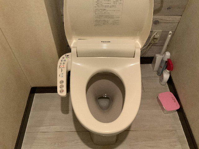 Y と 駐輪場屋根 と H 物件と 明日の準備_f0031037_16410680.jpg
