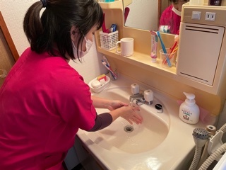 訪問診療は衛生的手洗いから_b0191221_22210201.jpg