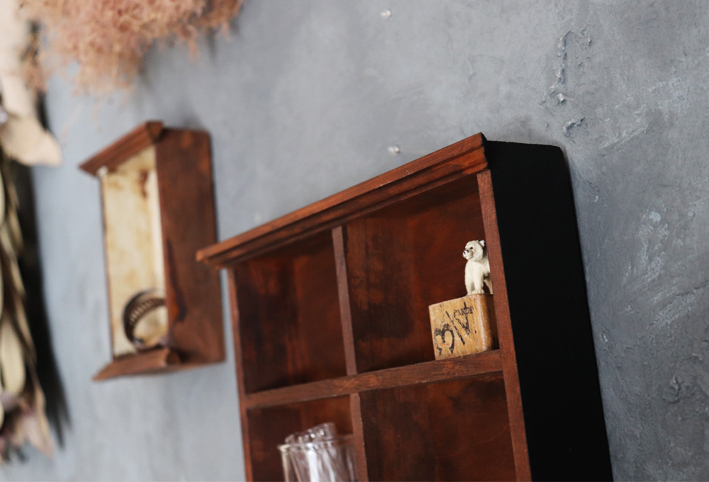 モールディングマジック☆セリアの木製トレイを「フレンチシックな飾り箱」に簡単リメイク_d0351435_15520502.jpg