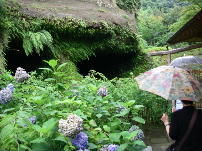 2007/7/12【鎌倉逍遥】北鎌倉初夏ミニ散歩【海蔵寺十六井戸】_b0116271_11100591.jpg
