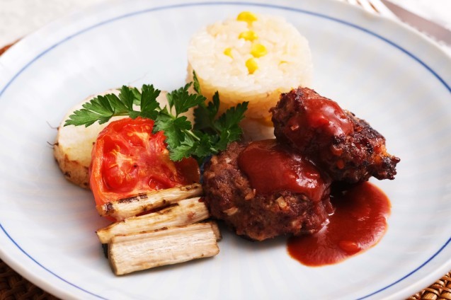 オーブンで焼き上げる「ハンバーグ」_d0377645_23511991.jpg