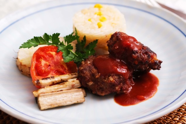 オーブンで焼き上げる「ハンバーグ」_d0377645_23560752.jpg
