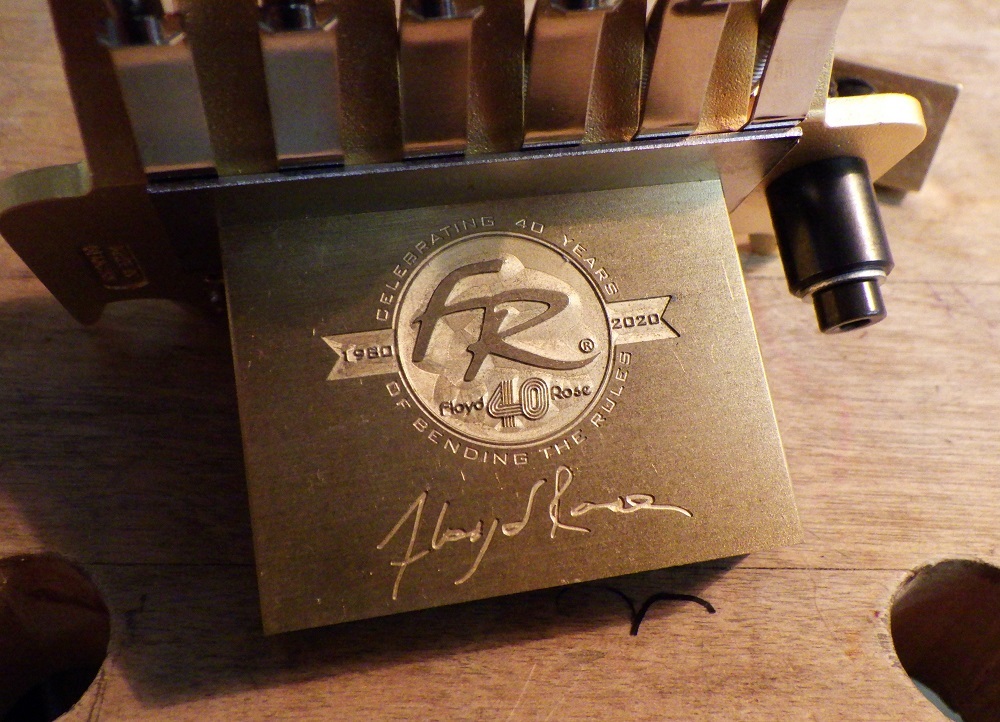 Floyd Rose 40th Anniversary モデル!_d0299605_19594190.jpg