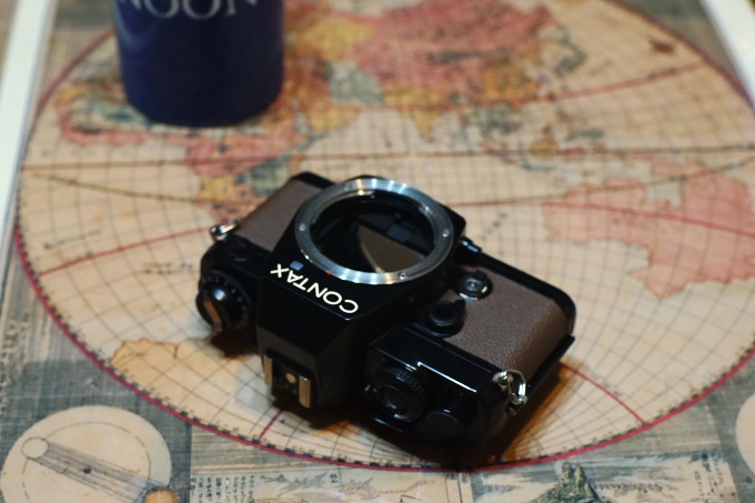 CONTAX 139Quartz D個体のはなし : 背景放射 CONTAX 139Quartz D個体のはなし : 背景放射